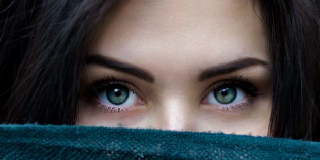 Oefeningen voor het gezicht: De huid rond de ogen