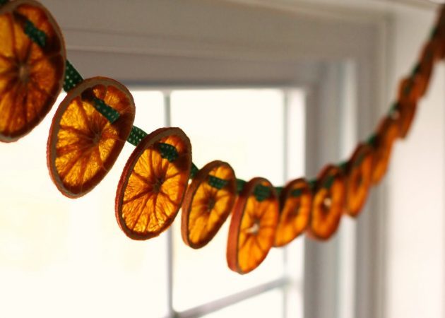 Decoratie van de kerstboom: gedroogde sinaasappelen