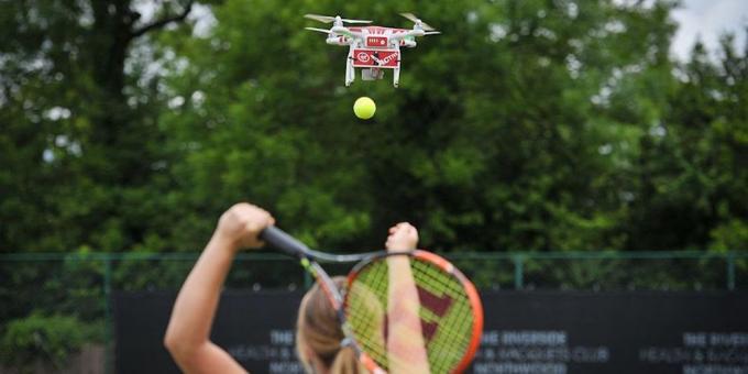 Drone helpt tennissers