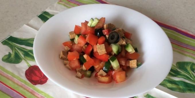 Lean Griekse salade met tofu