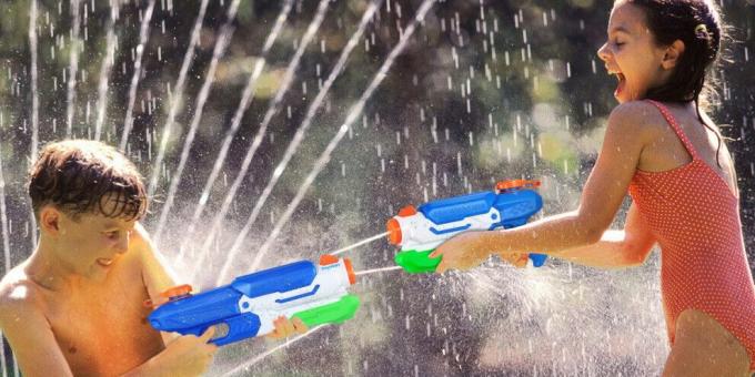 Kinderfeestje: regelen de gevechten met waterpistolen