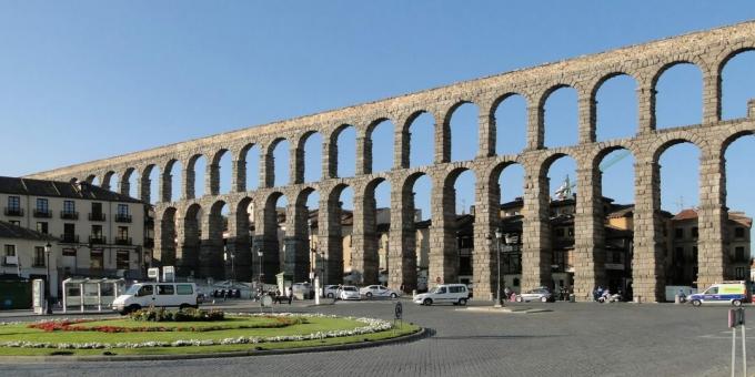 monumenten: aquaduct in Segovia