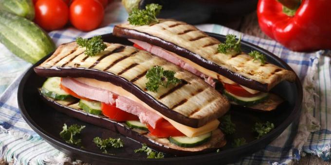 Auberginesandwiches met ham en kaas