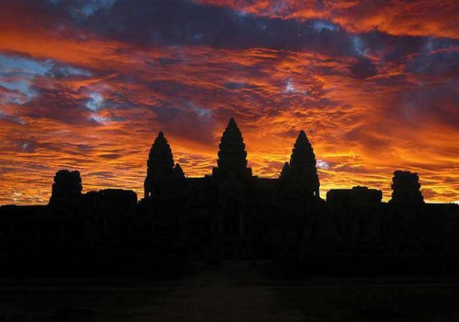 Zonsondergang in Cambodja
