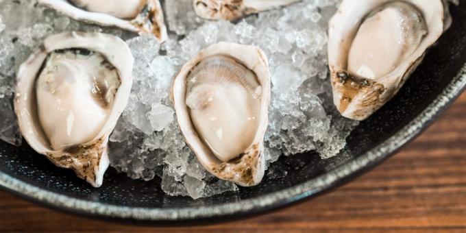 In sommige producten vitamine d: oesters