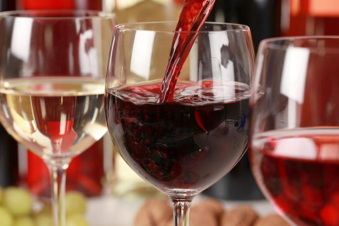 Hoeveel kunt u drinken zonder schade aan de gezondheid: getolereerde dosis van alcohol