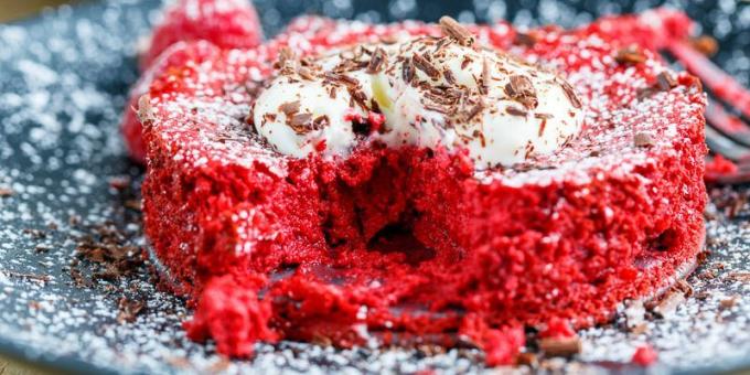 Wat te koken voor 14 Februari: Mini cheesecake "Pink Velvet"