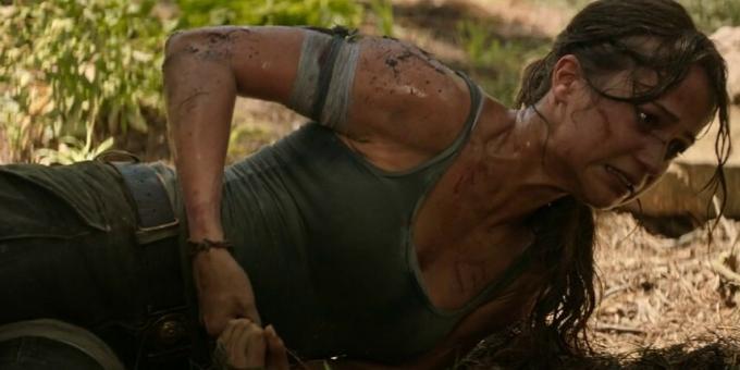 Een scène uit de film "Tomb Raider: Lara Croft"