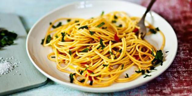 Spaghetti met knoflook en olie