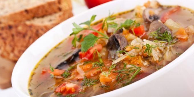 Hoe de soep met champignons en vis te koken