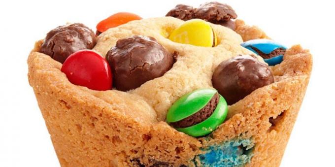 Recepten lekkere koekjes: Cupcakes met M & M's