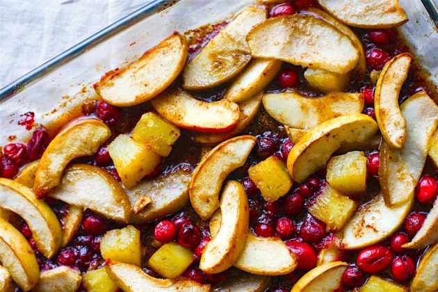 herfst recepten: fruit, gebakken in een pittige cirope
