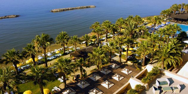 Hotels voor gezinnen met kinderen: Hotel PALM BEACH 4 *, Larnaca, Cyprus