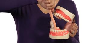 Hoe kunt u uw tanden te poetsen: de meest gedetailleerde instructies