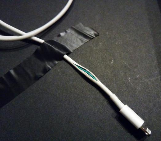 Hoe de iPhone-kabel te repareren
