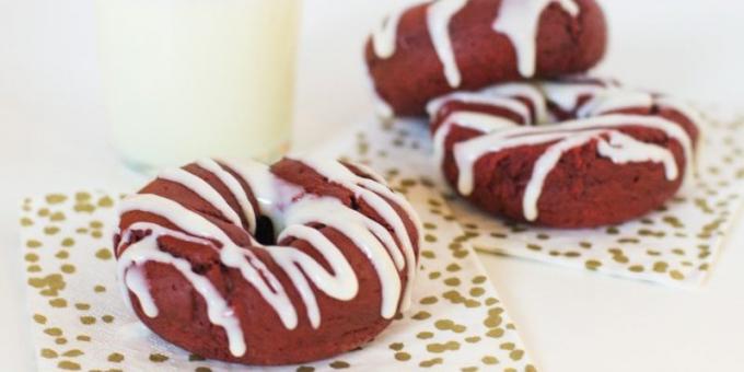 Recepten donuts: Donuts "Red Velvet" met een romige glazuur