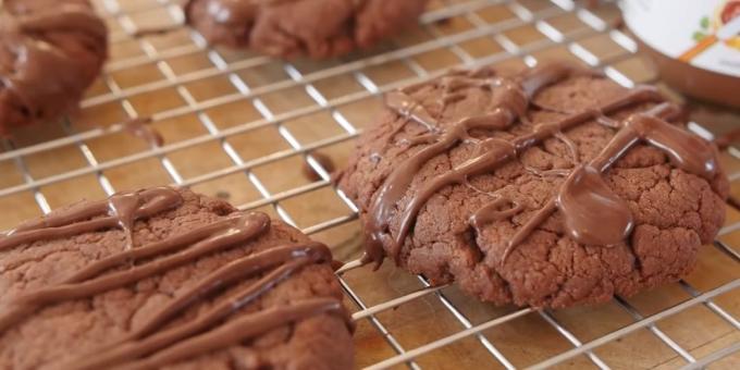 Hoe maak je een eenvoudige chocolate chip cookies koken