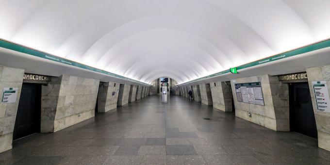 Attracties in St. Petersburg: het metrostation "Lomonosov"