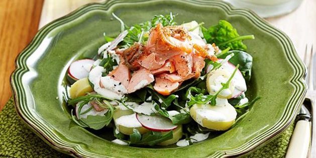 Salades met vis: Aardappelsalade met forel