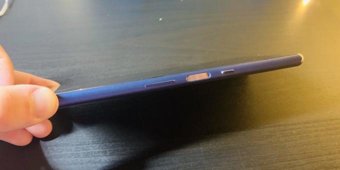 Sony Xperia 10 Plus: rechterrand