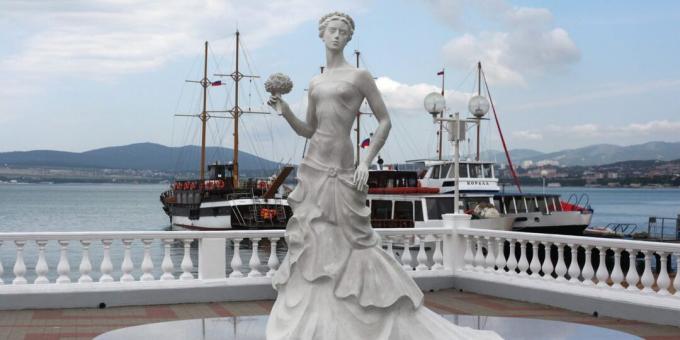 Attracties Gelendzhik: sculptuur "Witte bruid"