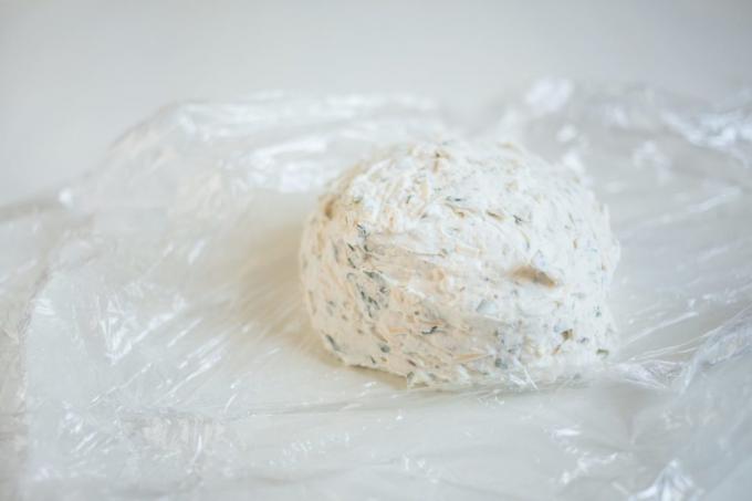 Kaas voorgerecht: omslag in plastic folie