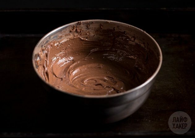 chocoladekoekjes: maak het deeg