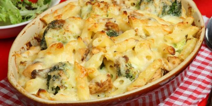 Italiaanse braadpan met broccoli, pasta en vis