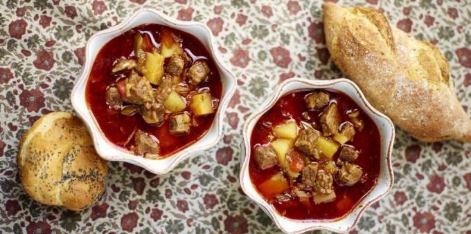 De beste rundvlees gerechten: Goulash soep van Jamie Oliver