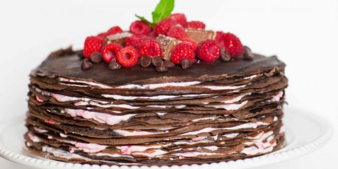 Recepten: Pannekoek cake met cacao en bessen