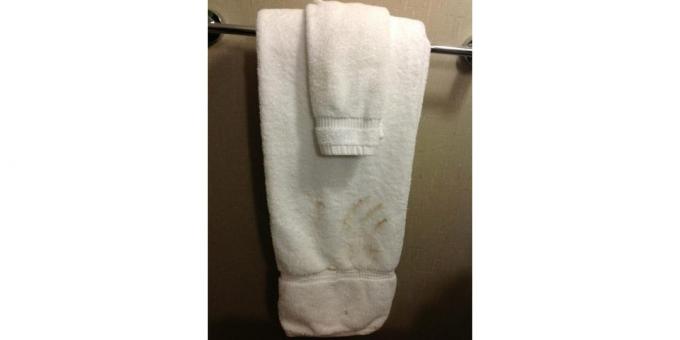 handdoeken in een slecht hotel