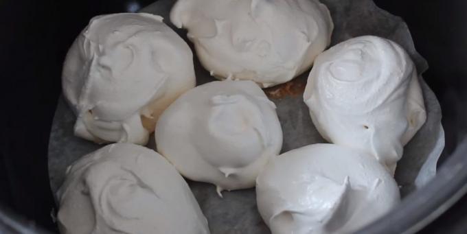 Recept voor meringue in multivarka: 