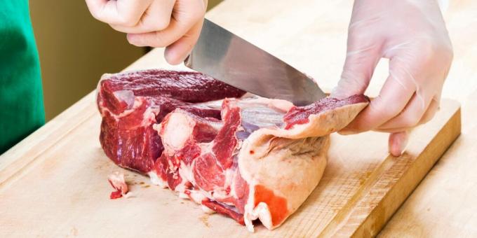 Hoe en hoeveel lamsvlees te koken