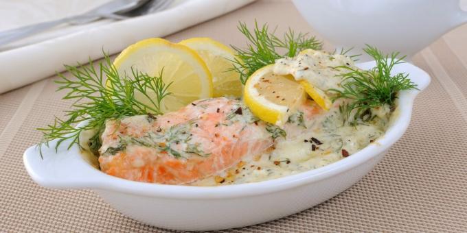 Forelsteaks in de oven met room: een eenvoudig recept