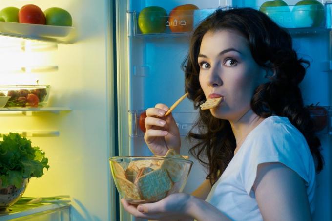 Mythe 4: een kleine snack in de ochtend zal u helpen gedurende de dag minder te eten