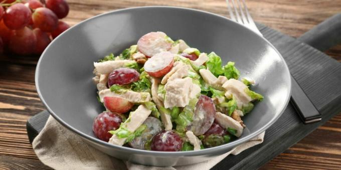 Salade met kip en druiven