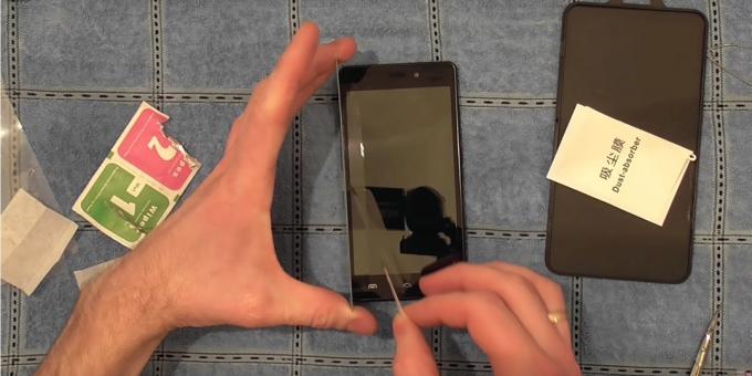 Hoe kan het beschermglas plakken op de smartphone