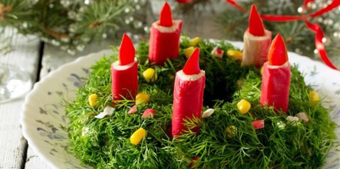 Kerstmis salades: Salade met krab sticks "kerstkrans"