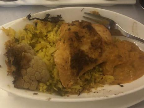 Rundvlees of kip? 11 voorbeelden van walgelijk voedsel vliegtuigen