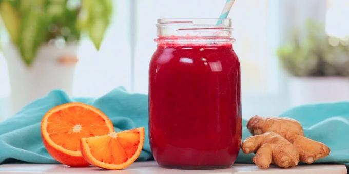 Smoothies met oranje, bieten en gember