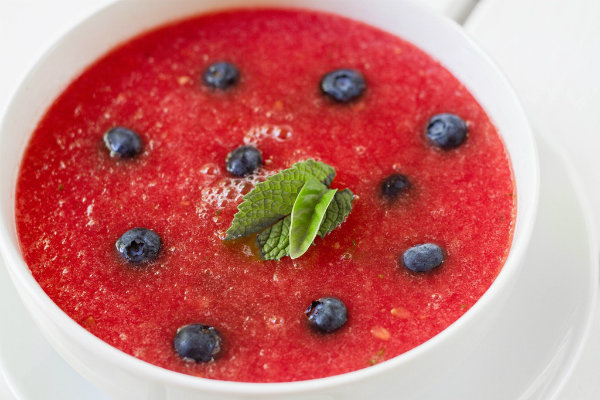 watermeloen soep met basilicum