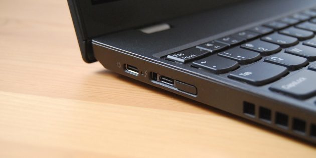 Als u niet beschikt over een laptop met Windows, MacOS of Linux op te laden, controleer je de connector