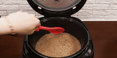 Hoe wordt tarwe pap in multivarka koken