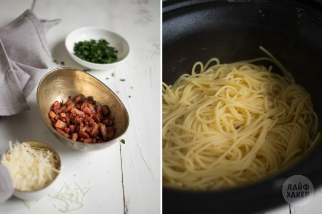 Hoe carbonara-pasta te maken: gebakken spek en kook spaghetti