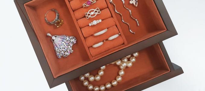 zorg voor sieraden: opslag