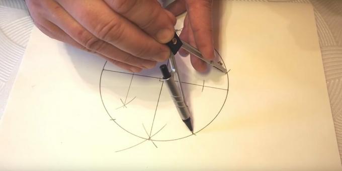 Hoe een vijfpuntige ster te tekenen: maak stippen onderaan